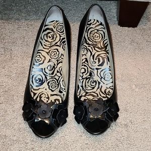 Kenneth Cole Reaction Wedges